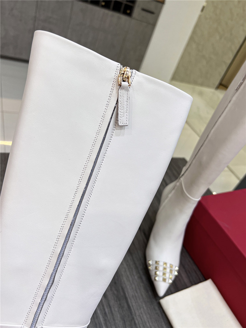 Va1e*ntin0 studded white high boots