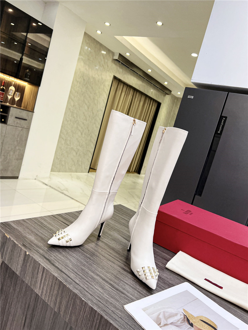 Va1e*ntin0 studded white high boots