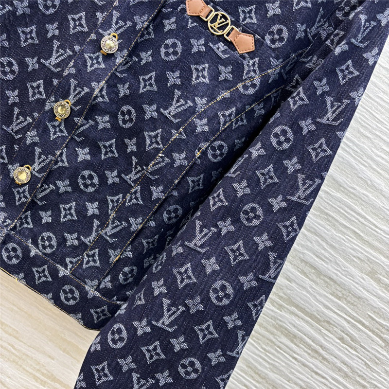 l0vis Vvtt0n monogram denim jacket