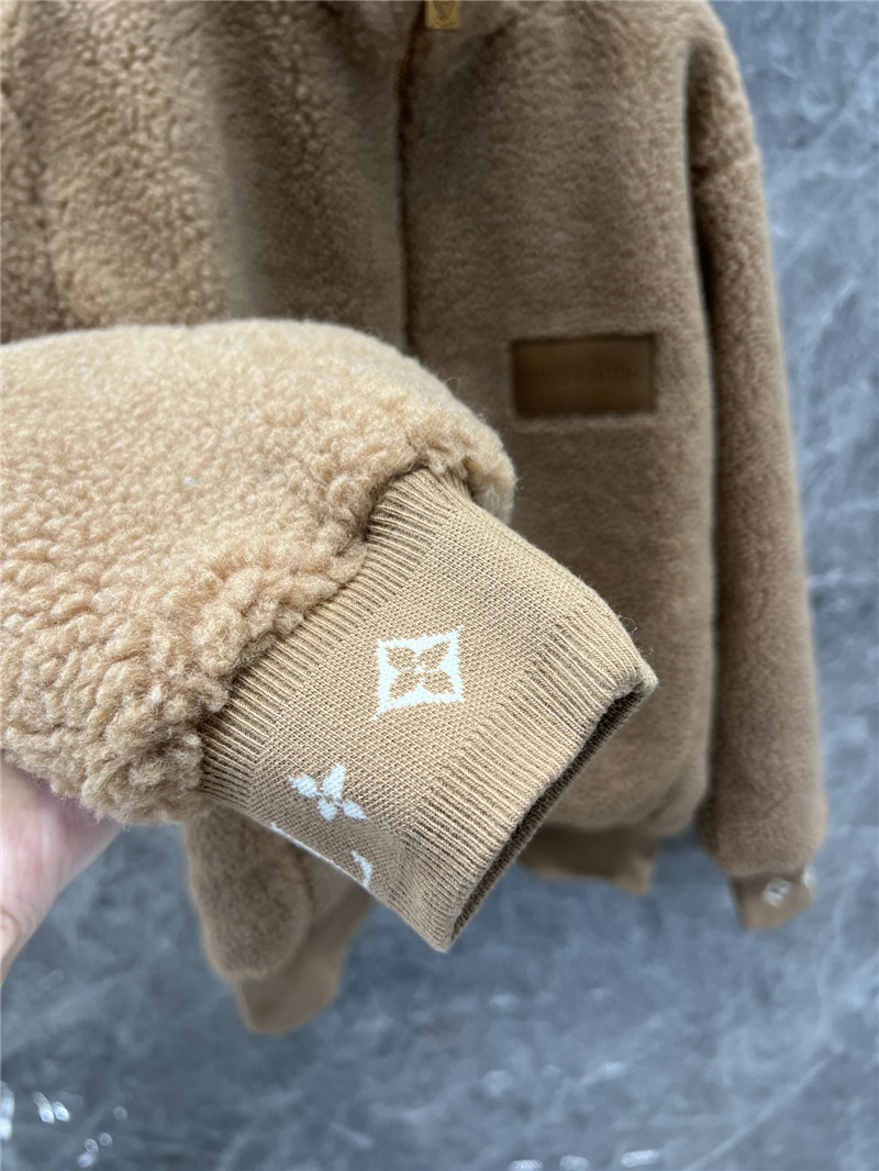 l0vis Vvtt0n lv grain fleece jacket