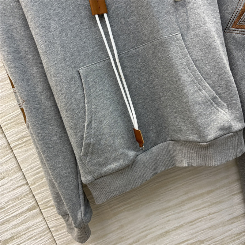 l0vis Vvtt0n lv casual suit