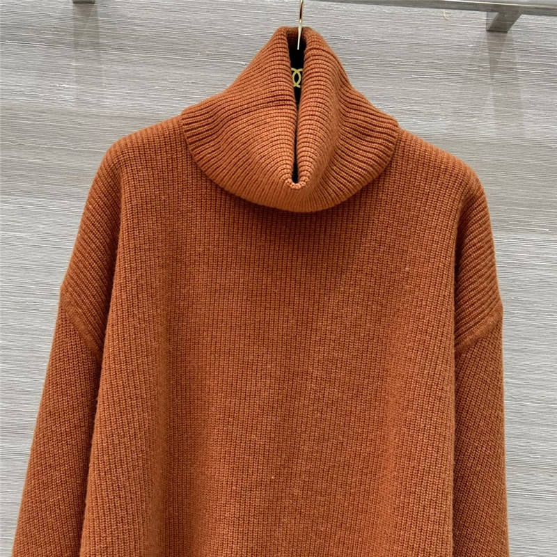 H**me5 orange cashmere turtleneck sweater