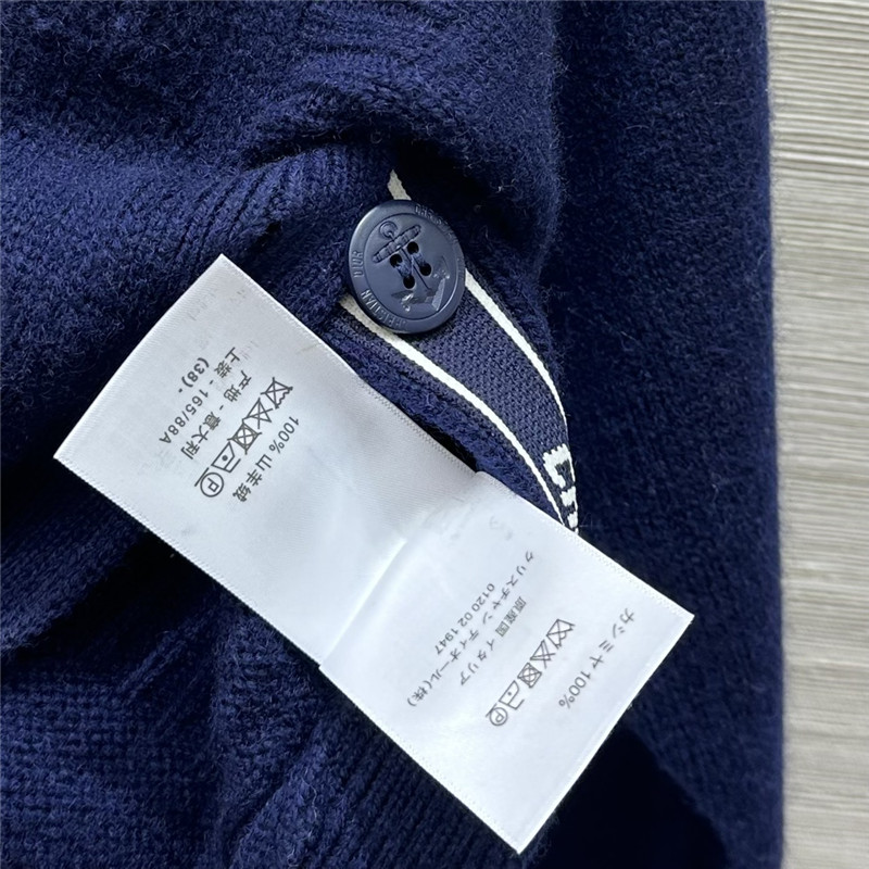 D10r blue oversized cashmere sweater