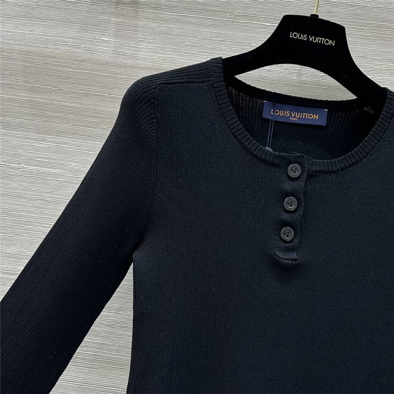 LV Long Sleeve Linen-Knit Top in Black