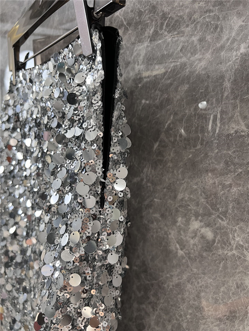 Y51 glitter skirt