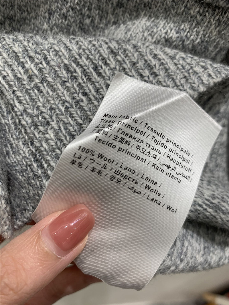 Va1e*ntin0 grey v-neck cardigan with logo