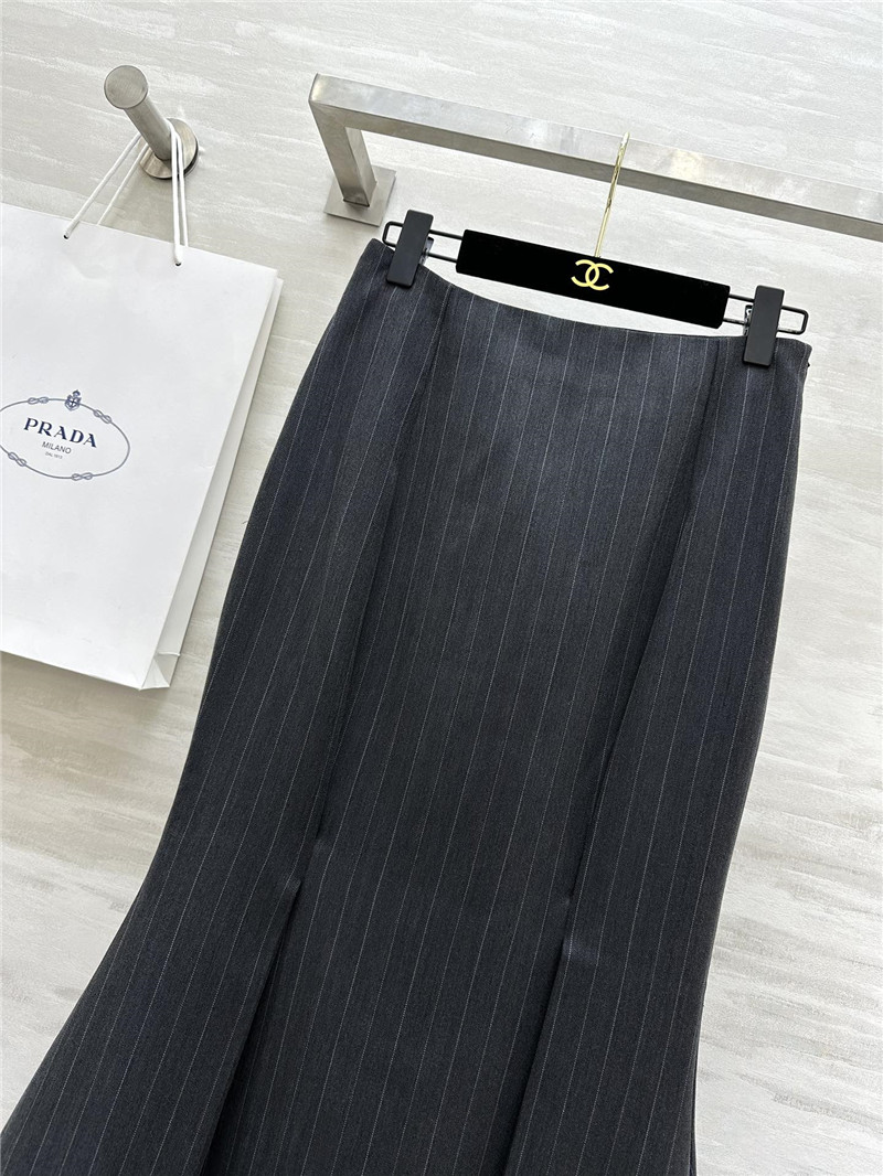 Pra*a waist fishtail skirt