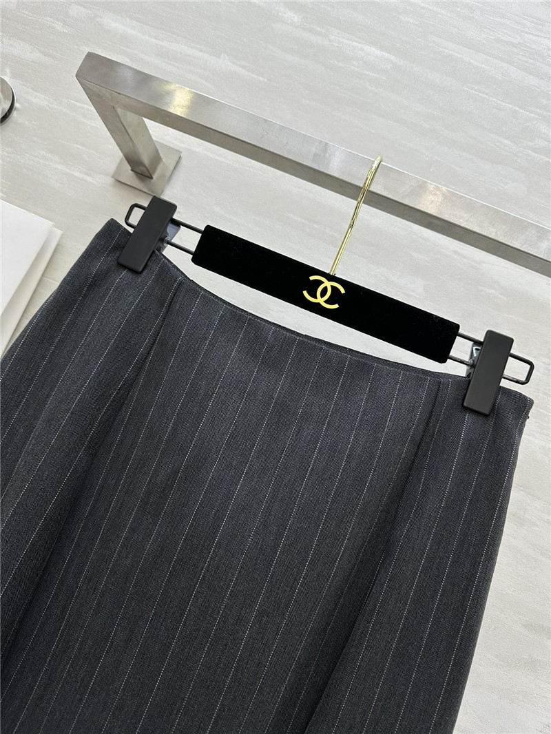 Pra*a waist fishtail skirt