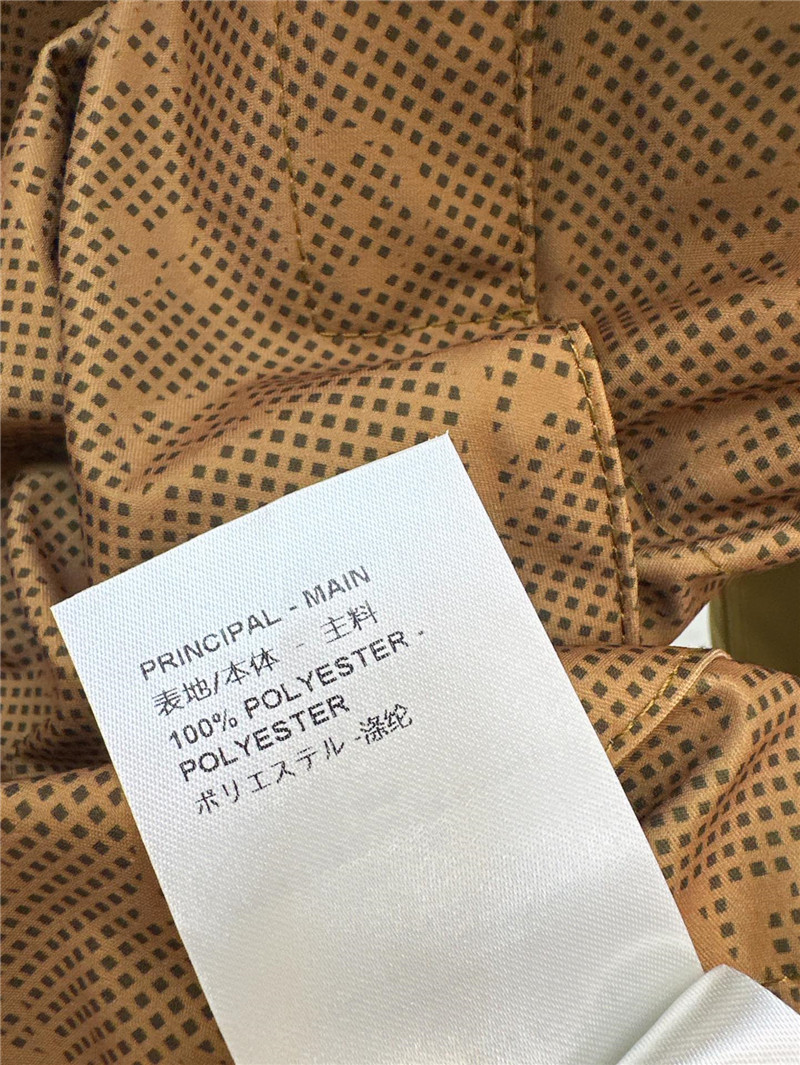 l0vis Vvtt0n lv windbreaker jacket