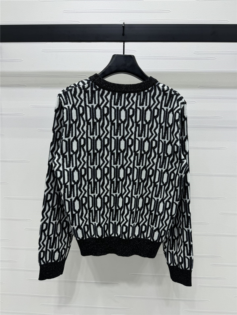 D10r oblique crew-neck sweater black