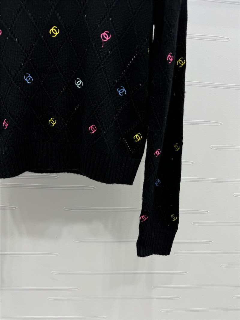Ch**el colorful embroidered wool pullover in black