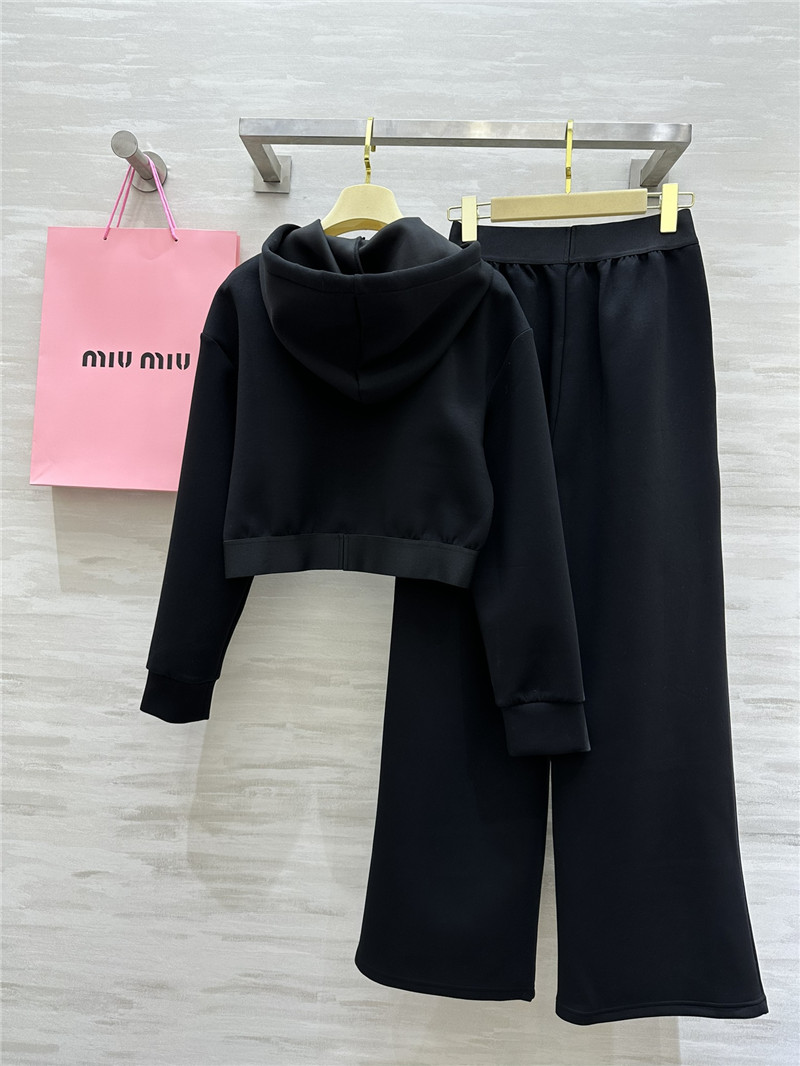 M1um1u space cotton suit