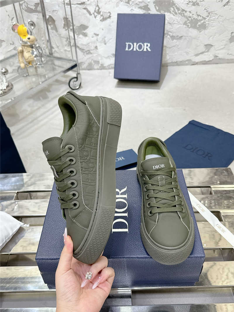 walk’n’D10r green sneakers