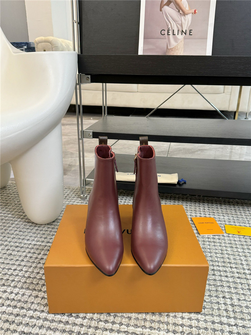 l0vis Vvtt0n lv pointed ankle boots