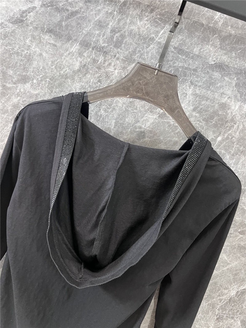 Y51 hooded long-sleeved t-shirt