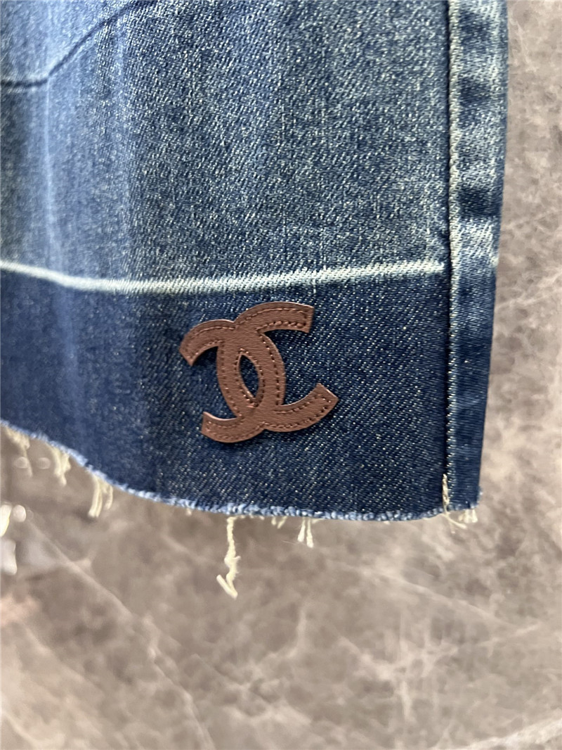 Ch**el bootcut jeans