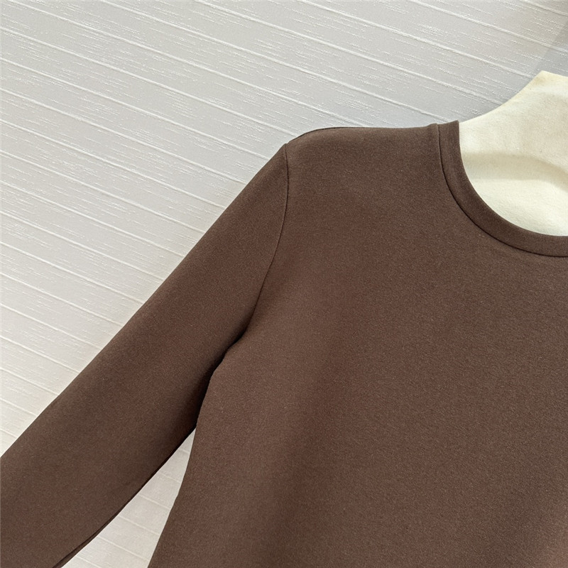 Pra*a bottoming shirt