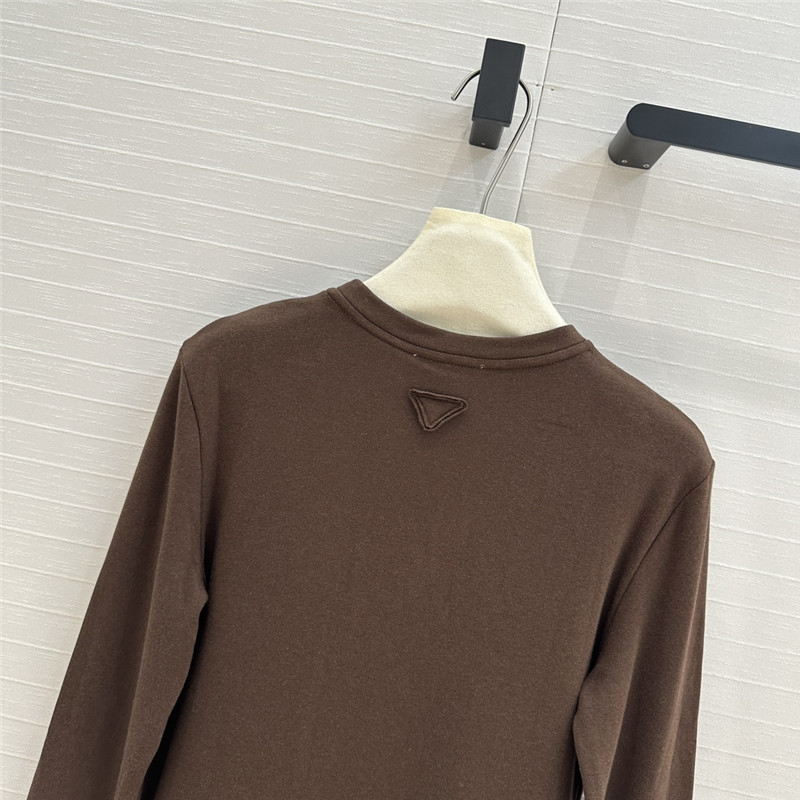 Pra*a bottoming shirt