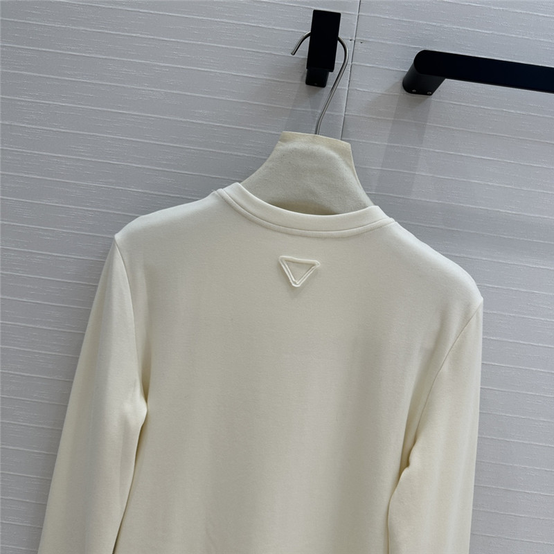 Pra*a bottoming shirt