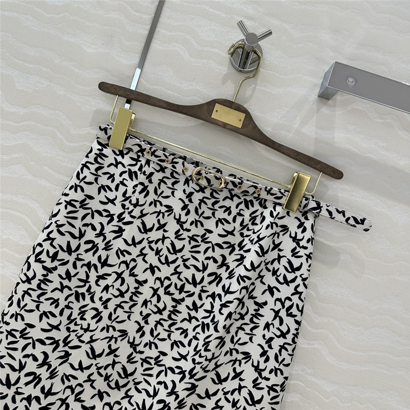 L0r0 P1ana hip skirt