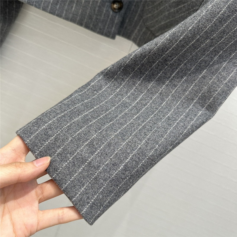 M1um1u vertical striped woolen suit