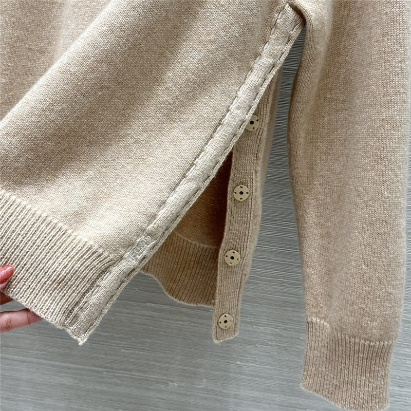 F**di cashmere turtleneck sweater beige