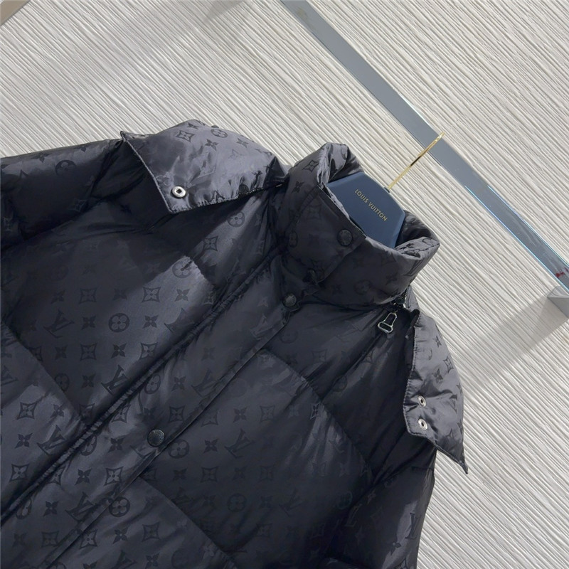 l0vis Vvtt0n lv down jacket