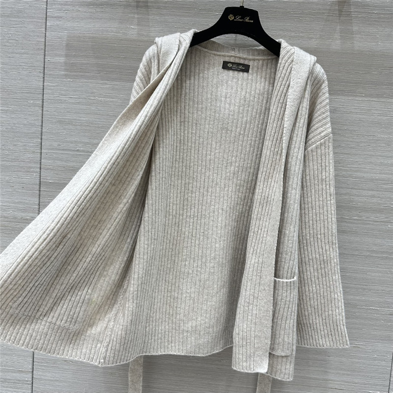 L0r0 P1ana tie jacket + trousers set