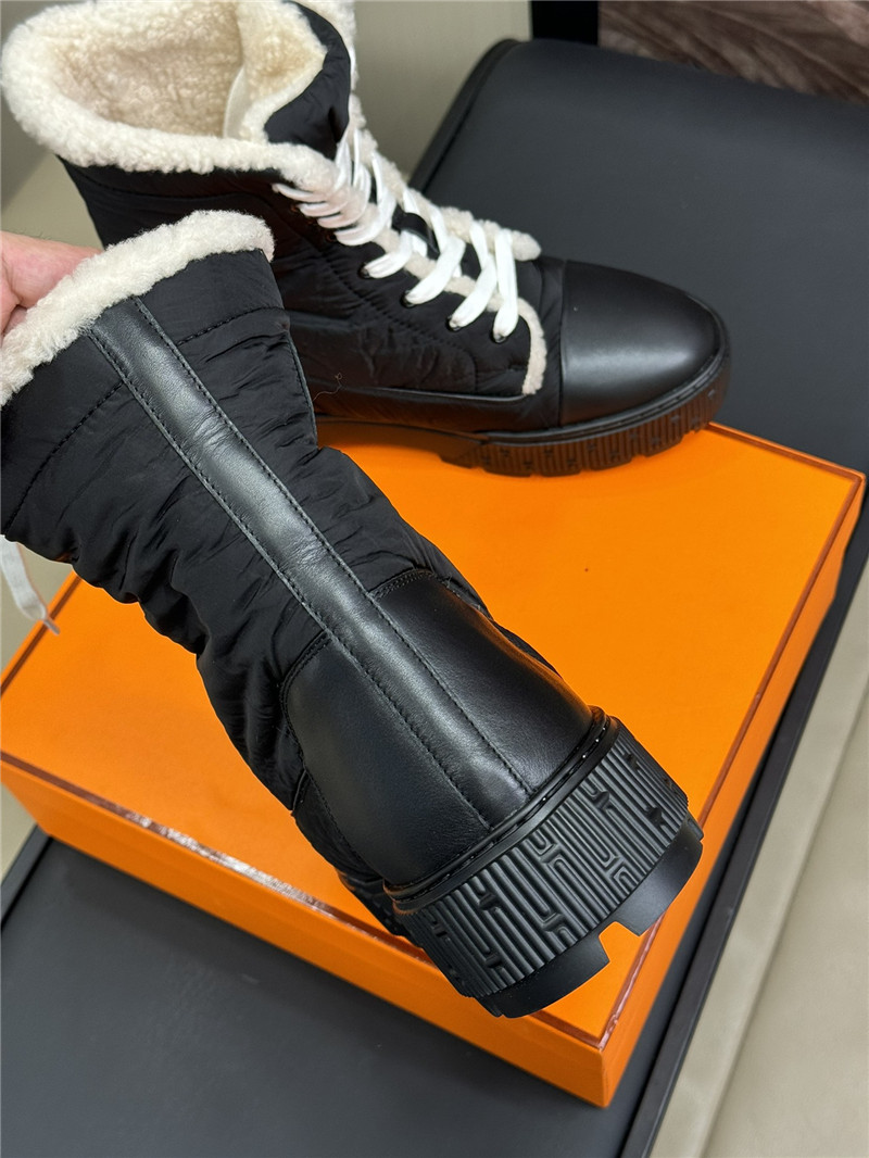 H**me5 fresh snow boots in black