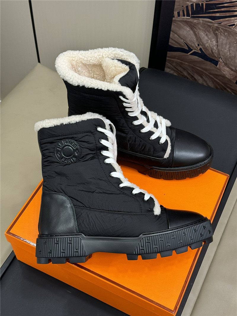 H**me5 fresh snow boots in black