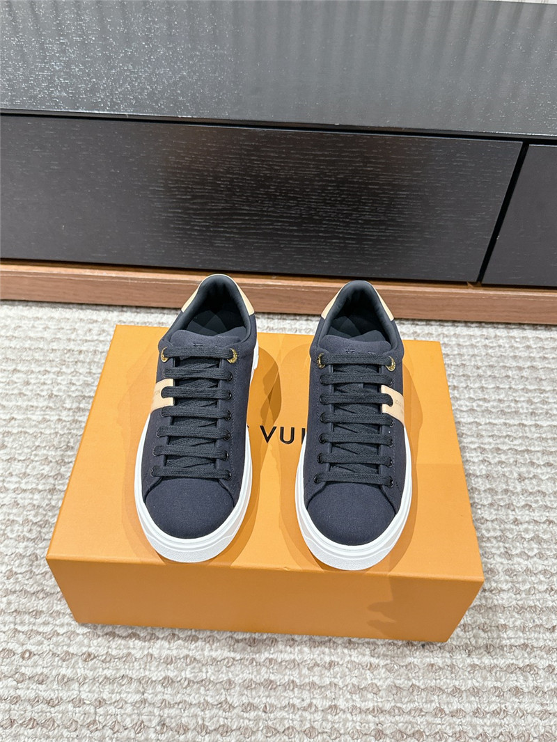 l0vis Vvtt0n white black time out sneakers