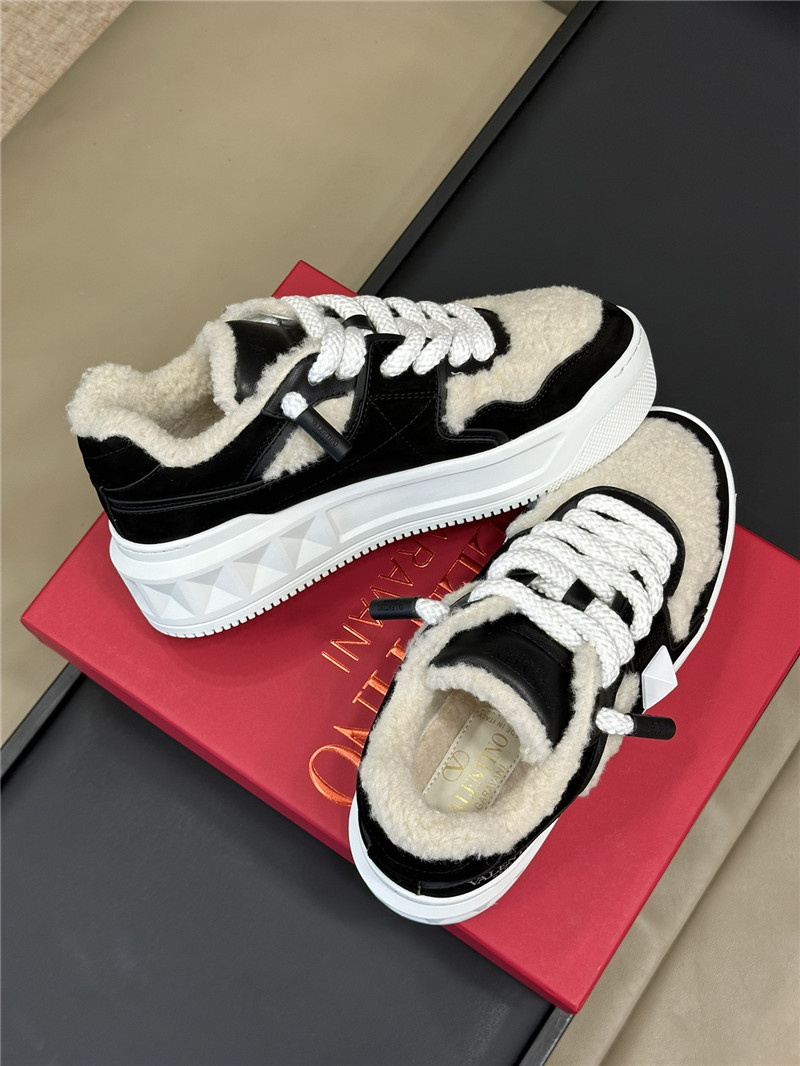 Va1e*ntin0 black one stud xl low top sneakers