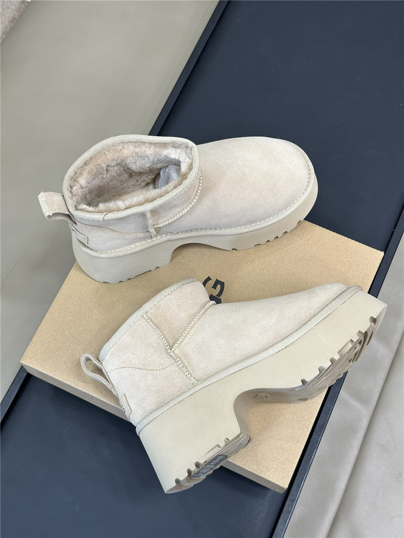 UGG Classic Ultra Mini New Heights Boot