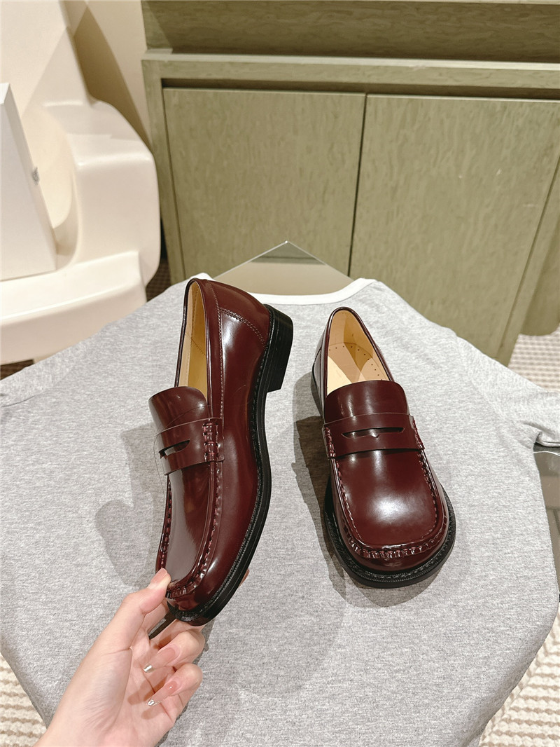 L0ew* campo loafer in burgundy brushed calfskin