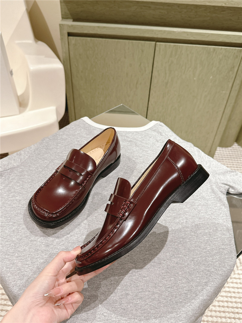 L0ew* campo loafer in burgundy brushed calfskin