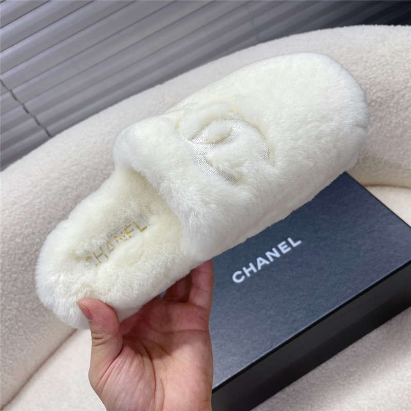 Ch**el pink shearling lambskin mules white