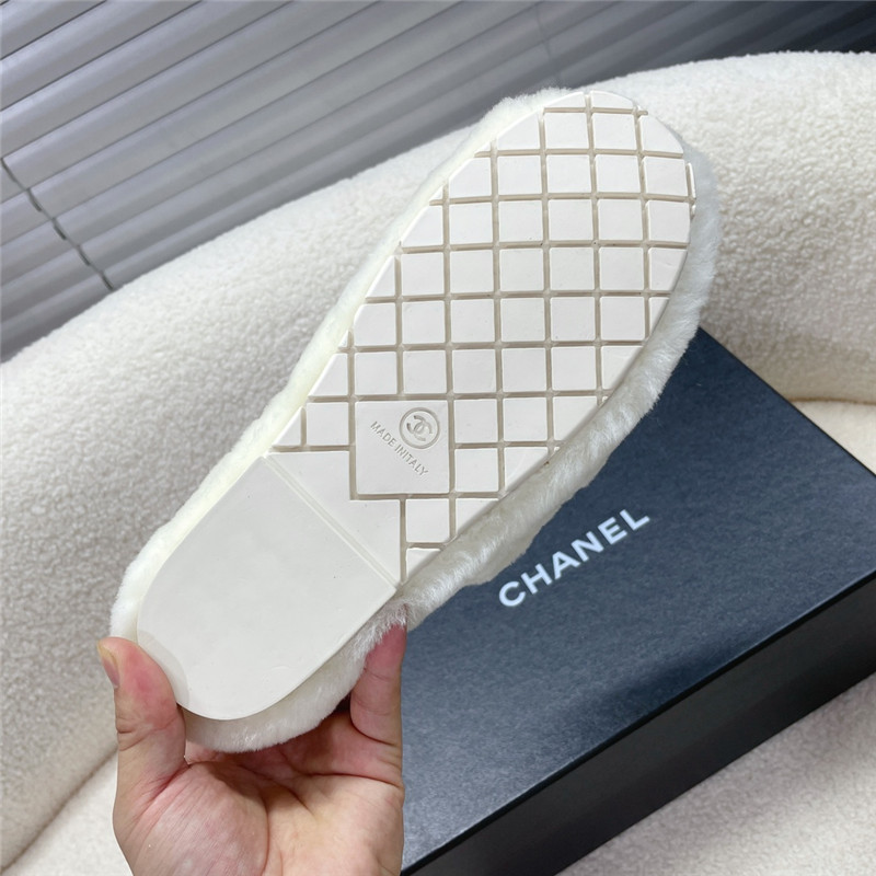 Ch**el pink shearling lambskin mules white