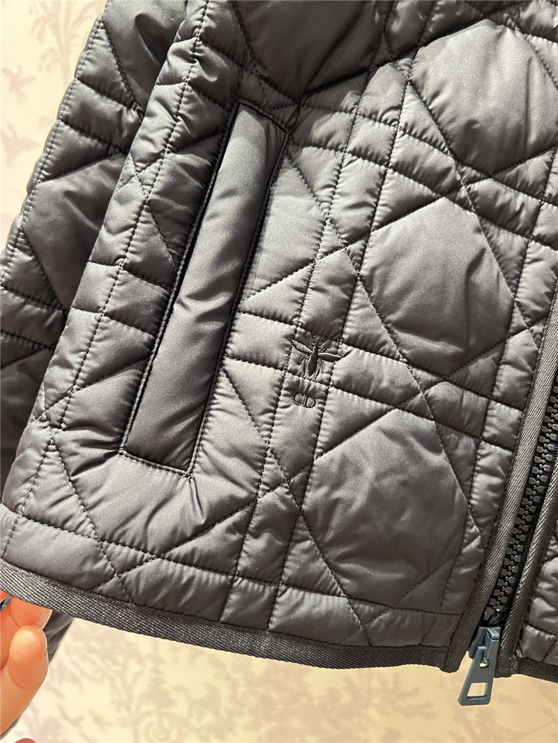 D10r hooded zip-up cotton jacket