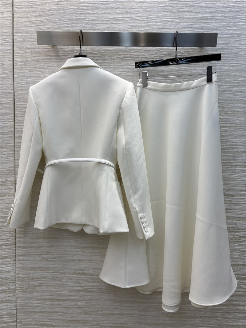 Gvc*1 suit + umbrella skirt set