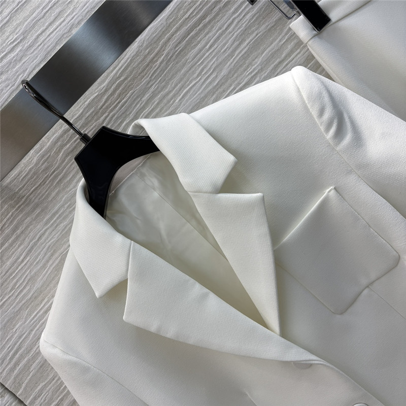 Gvc*1 suit + umbrella skirt set