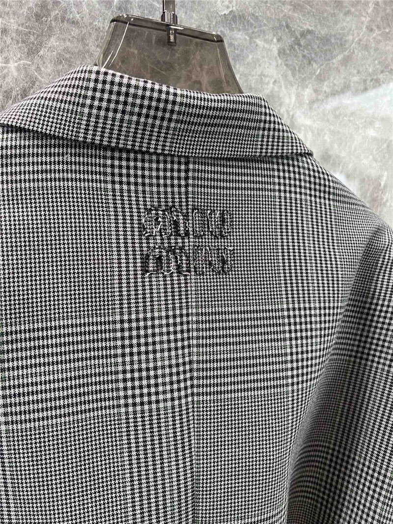 M1um1u belted suit jacket