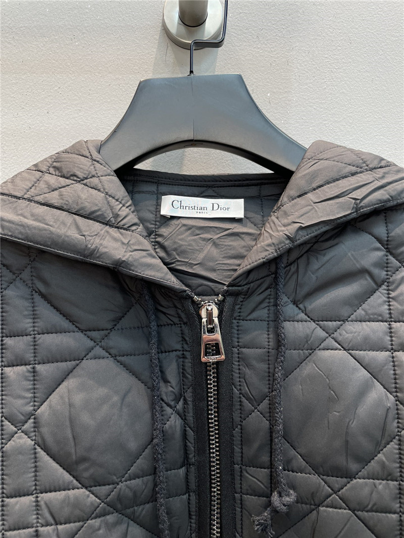 D10r hooded padded jacket