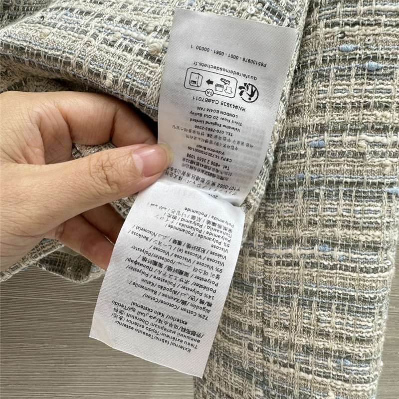 Va1e*ntin0 tweed small jacket