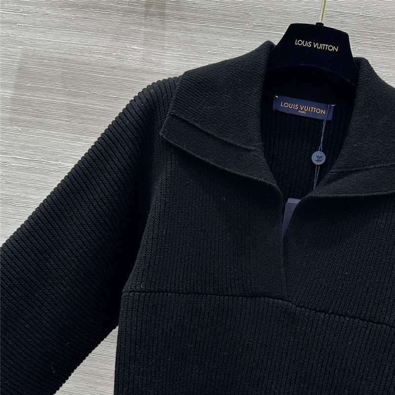 l0vis Vvtt0n half-zip lapel wool sweater