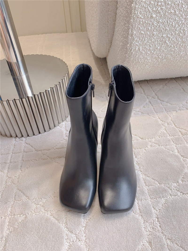 Ferragamo Elina Leather Ankle Boots