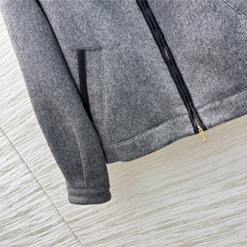 M1um1u contrast color jacket