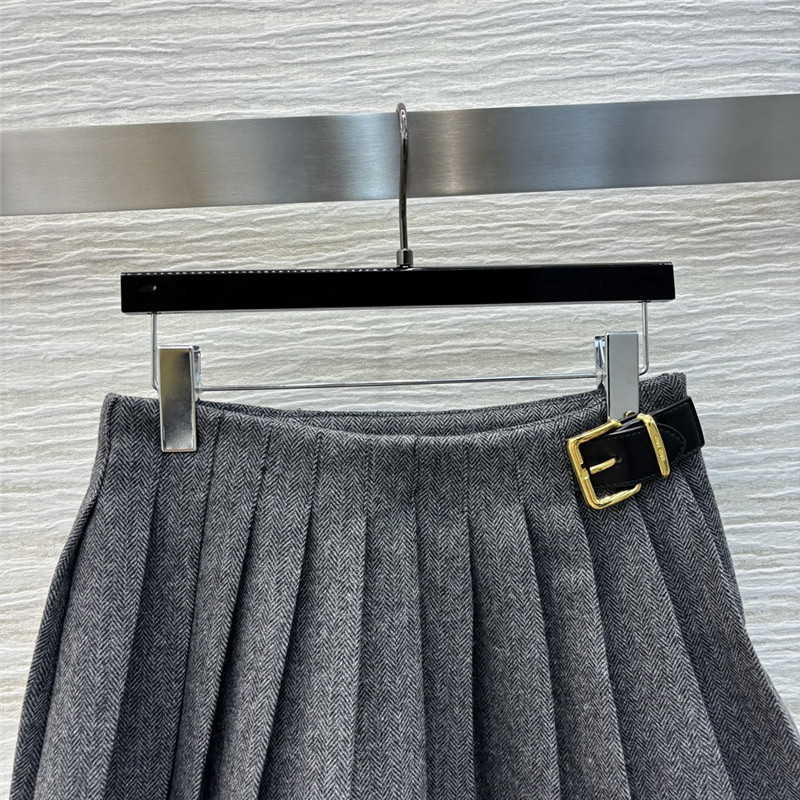 M1um1u pleated skirt