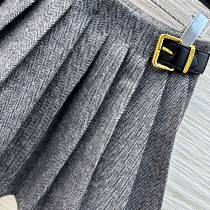 M1um1u pleated skirt