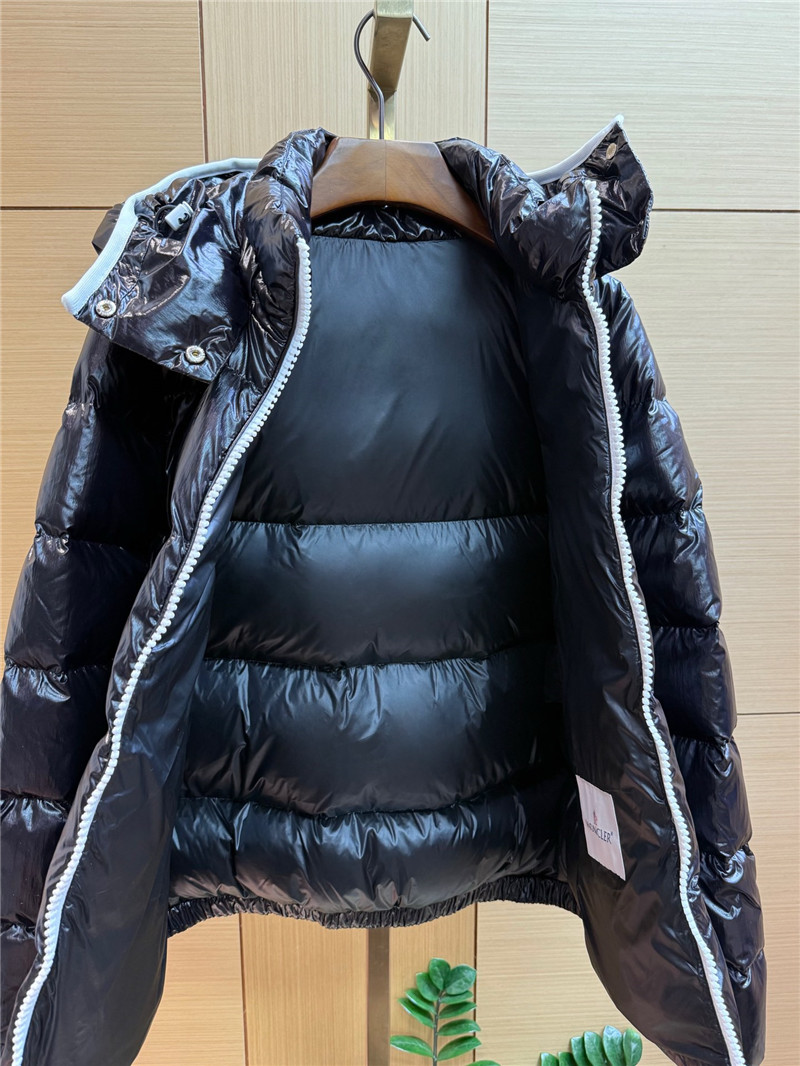 Moncler short hooded down jacket