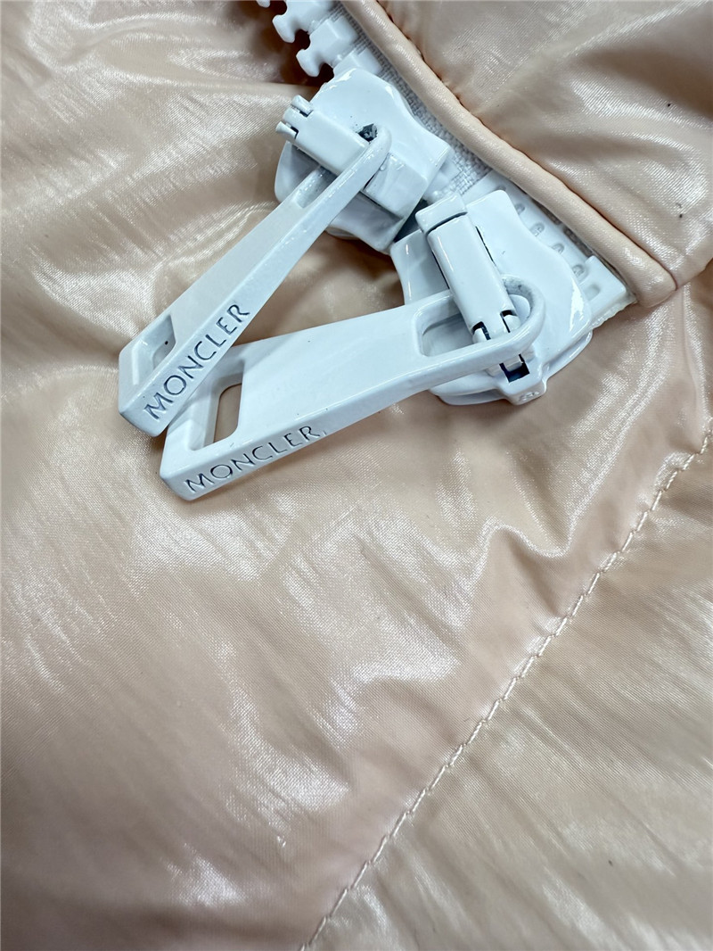 Moncler short hooded down jacket